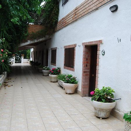 Apartamentos Les Moreres Duesaigues Exterior photo